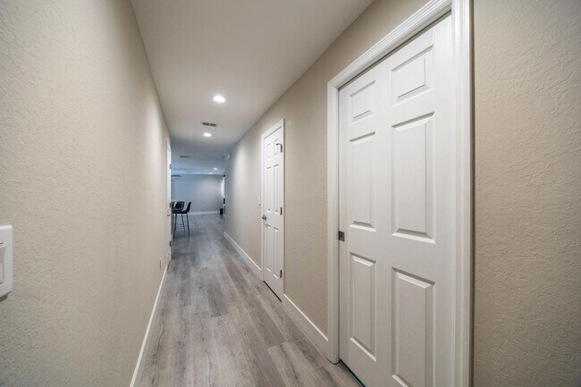 Building Photo - 2942 Fieldwood Cir