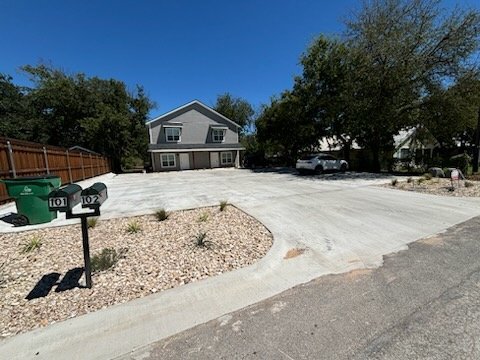 Building Photo - 3 bedroom 3 bath NEW CONSTRUCTION close to...