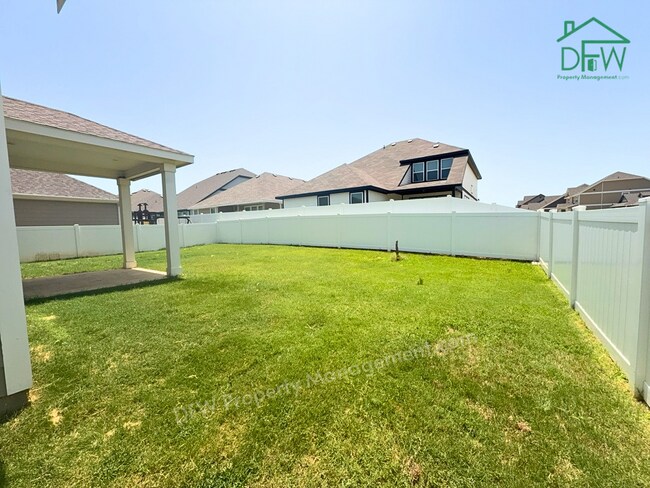 Building Photo - 2021 Build: 3-Bedroom Single-Story with Spacious Fenced Yard