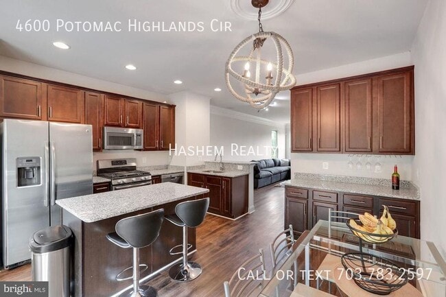 Building Photo - 4600 Potomac Highlands Cir