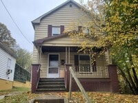 Building Photo - 872 E Crosier St