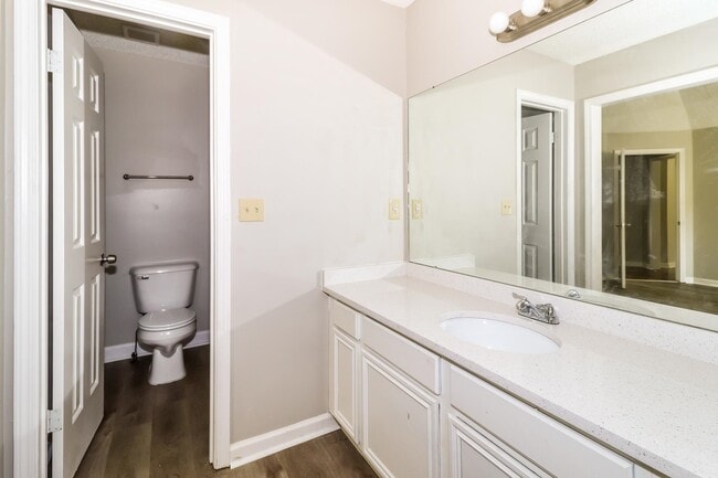 Building Photo - 4515 Kings Grant Dr