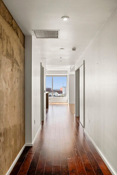 Building Photo - 1155 S Grand Ave