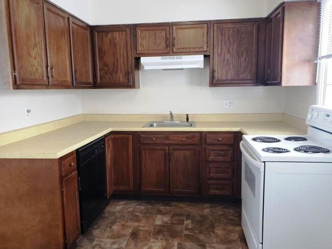 Building Photo - 2 bedroom in Billings MT 59102