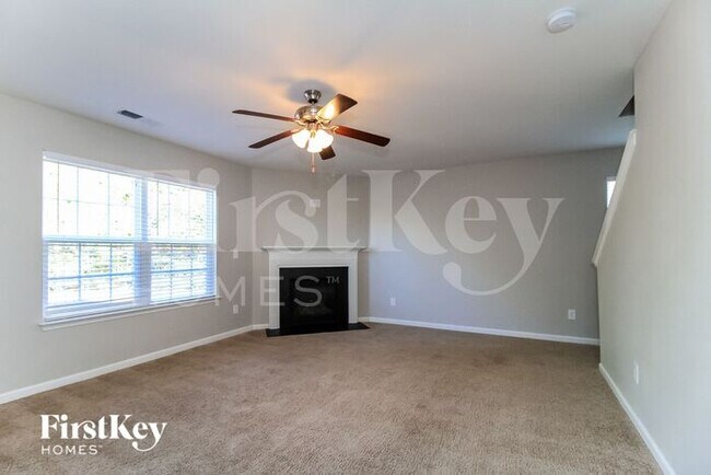 Building Photo - 1541 Weatherend Dr