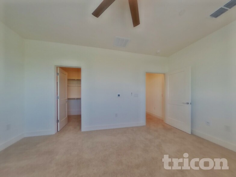 Building Photo - 8205 Perla Wy