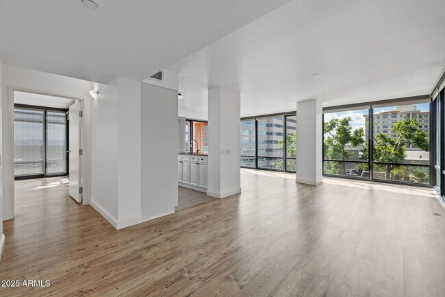 Building Photo - 4808 N 24th St