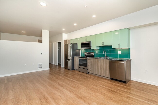 Building Photo - 1Bd/1Ba Bellevue Condo