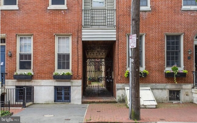 Building Photo - 228-30 Catharine St