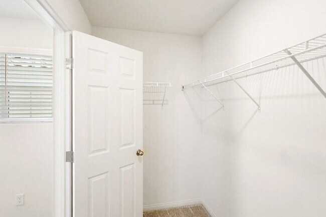 Building Photo - Brand New Inspirada Beauty With 1st Floor Bed and Bath