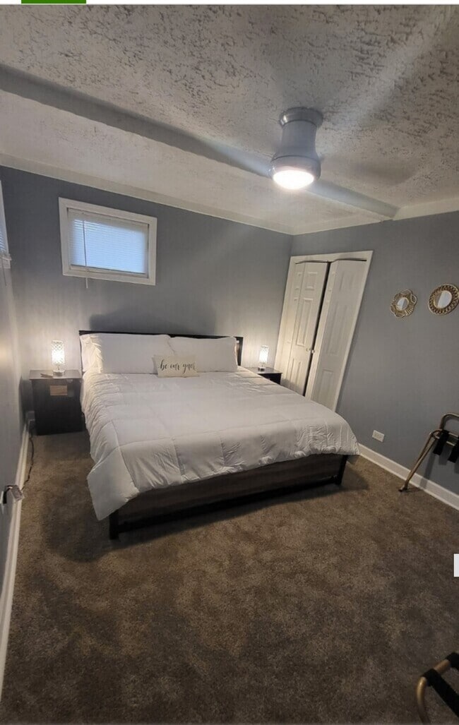 Building Photo - 318 Minocqua St