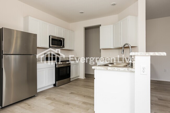 Building Photo - 20 Sourdough Crk Ln