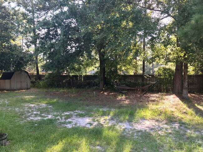 Building Photo - 999 Ridgeland Dr