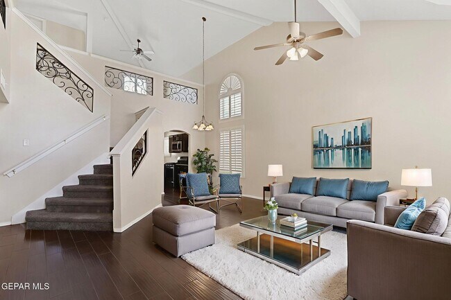 Building Photo - 527 Longleaf Pl