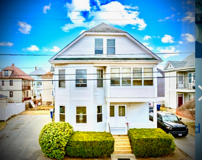 Building Photo - 46 Irvington St