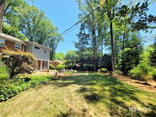 Building Photo - 3507 Henderson Rd