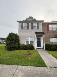 Building Photo - Nice 2 bedroom,  1.5 bath townhouse