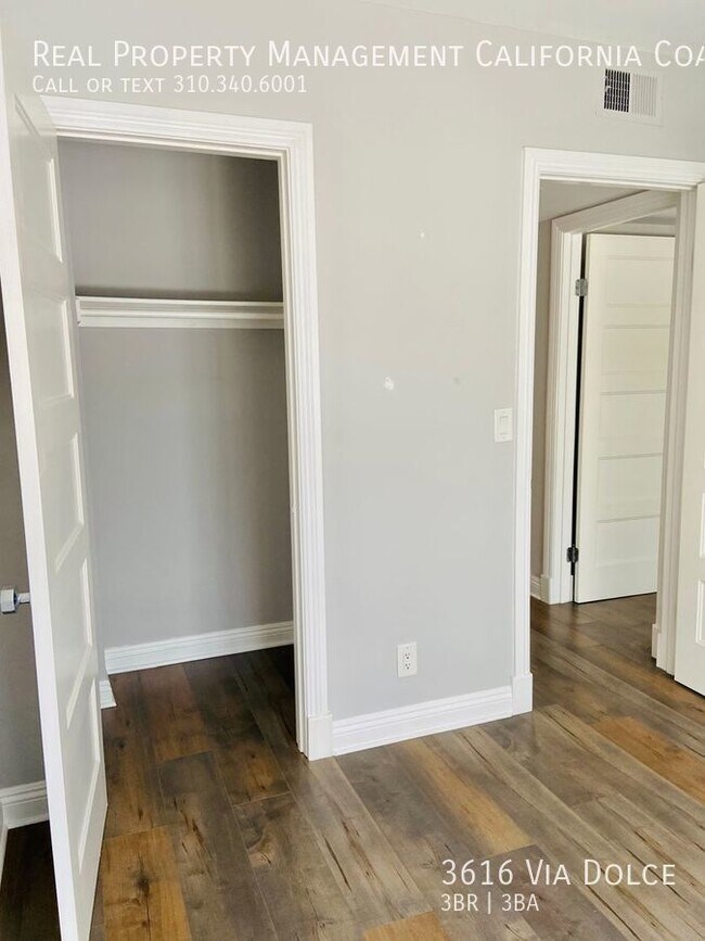 Building Photo - 3616 Via Dolce Via