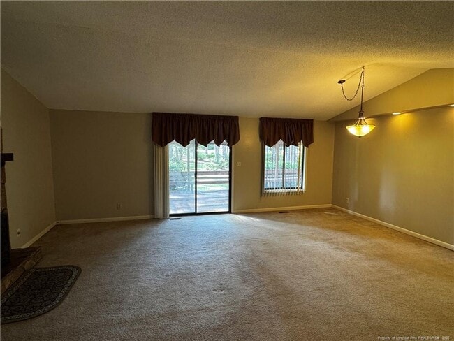 Building Photo - 6743 Irongate Dr