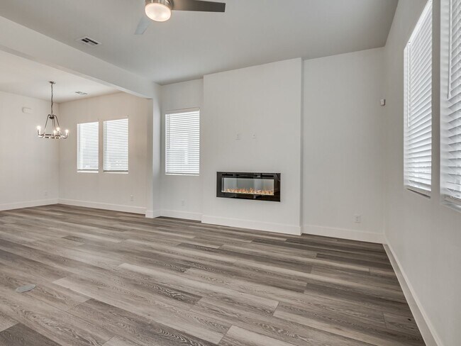 Building Photo - Beautiful New Construction Home in Oklahom...