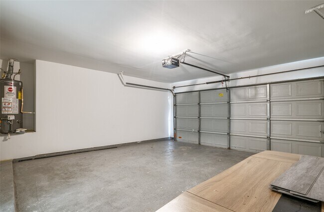 Building Photo - 11838 Sardis Lake Dr