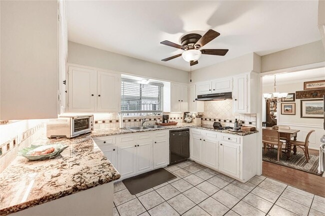 Building Photo - 2602 Briarbrook Dr