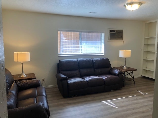 Building Photo - 72 880 N