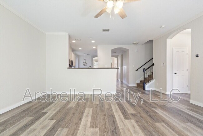 Building Photo - 208 Dove Run