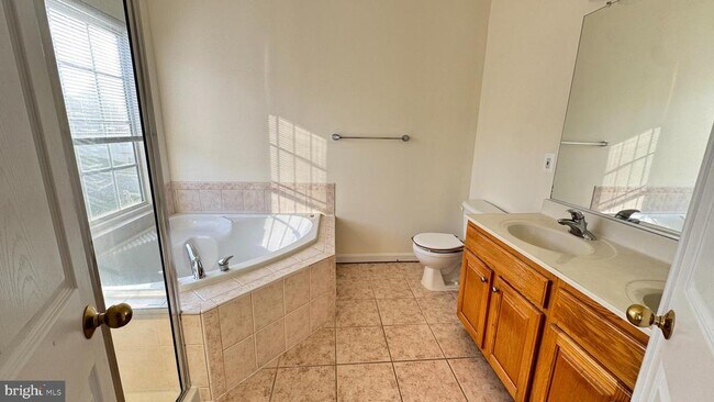 Building Photo - 9611 Normanton Way