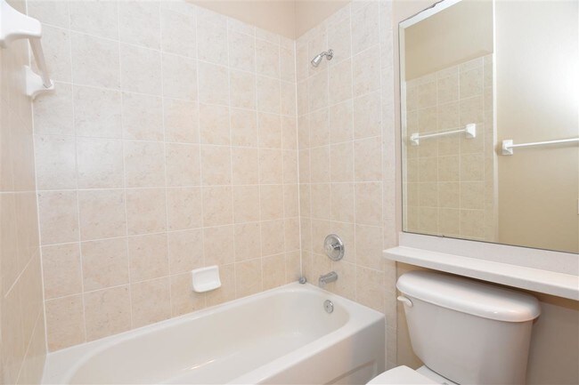 Building Photo - 9435 Myrtle Creek Ln