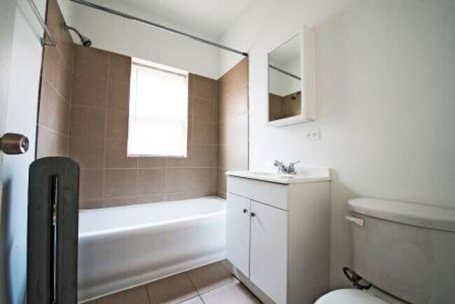 Building Photo - 1448 W 83rd Chicago, IL 60620