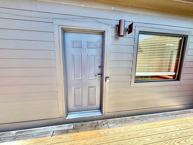 Building Photo - 2510 Portland Ave