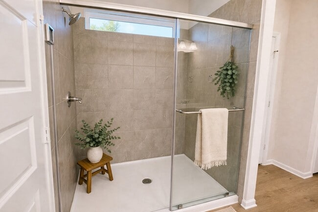 Building Photo - 9749 Grace Rdg Dr