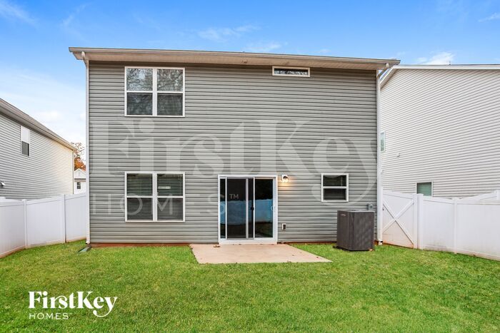 Building Photo - 9612 Hamel St