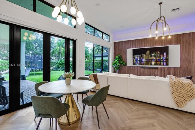 Building Photo - 5478 SW 189th Ave