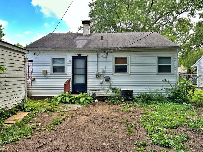 Building Photo - 2230 N Goodlet Ave