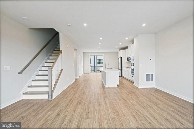 Building Photo - 2172 Glacier Rd