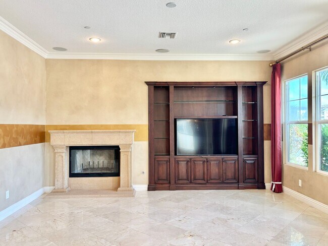 Building Photo - Boat Dock Home | Gated Community | Oxnard ...