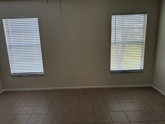 Building Photo - 10859 Wilderness Ct