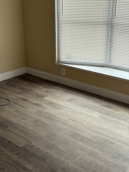 Building Photo - 3276 Mt Tabor Rd