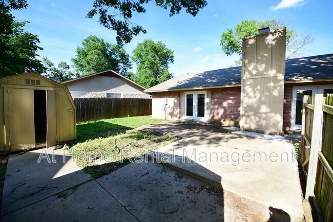 Building Photo - 14159 E 26th St