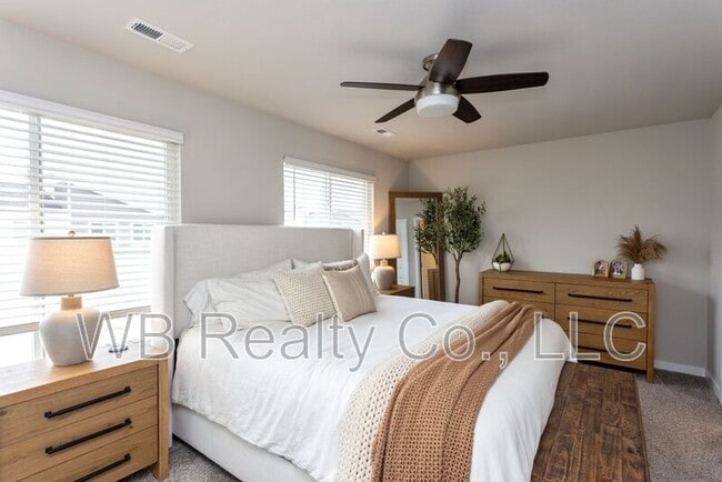 Building Photo - 9750 Turnpoint Dr