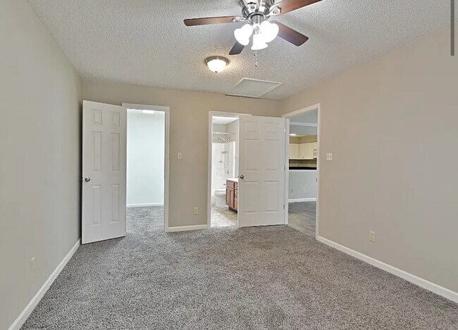 Building Photo - 728 Harbor Way