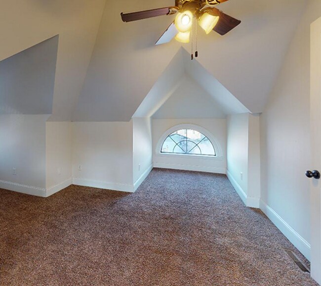 Building Photo - Updated Single Family Includes 2 car garage !