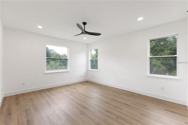 Building Photo - 1133 Hanover Ave