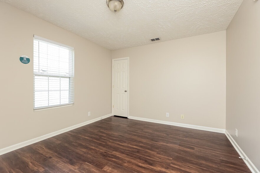 Building Photo - 4829 Nina Marie Ave