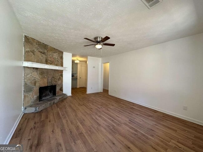 Building Photo - 5172 Ridge Forest Dr