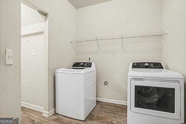 Building Photo - 1517 Arbor Pl Dr