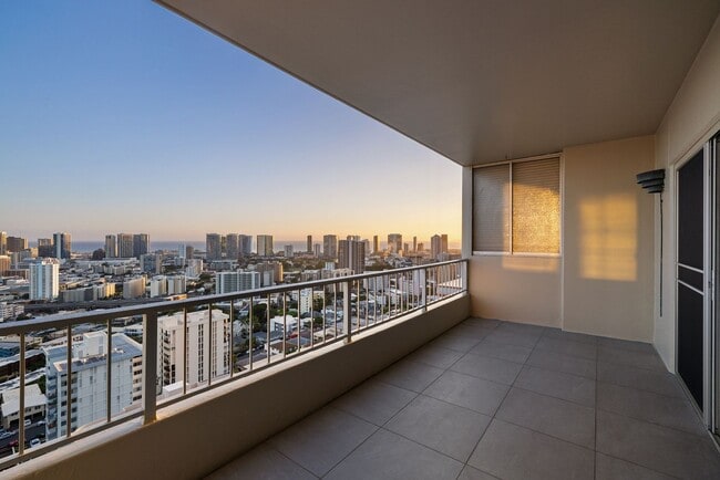 Building Photo - 999 Wilder Ave