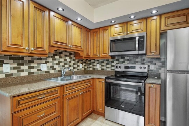 Building Photo - 3131 Colorado Ave